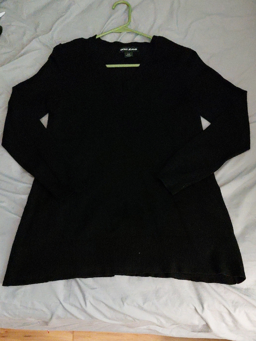 DKNY Jeans Black V-Neck Knit Tunic Sweater